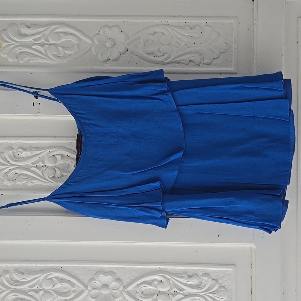 BCBG Flowy Blouse Size Small Blue